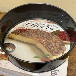 Premium Black Springform Cake Pan. New